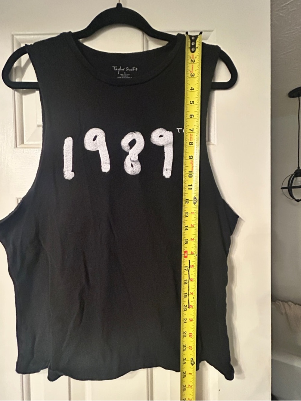 Taylor Swift Tank Top Womens Small Black Sleeveless 1989 - Picture 5 of 6